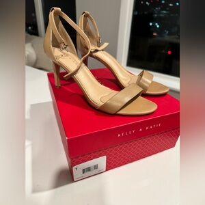 Kelly & Katie “Kirstie” heel